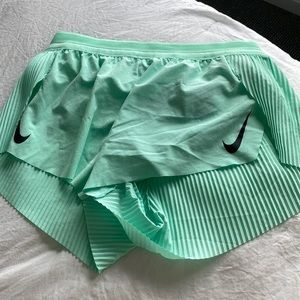 Nike aeroswift shorts